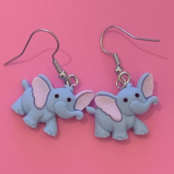 Elephant Earring, African Earring, Safari Earring, Silly Animal Earring, Gift - Picture 1 of 4